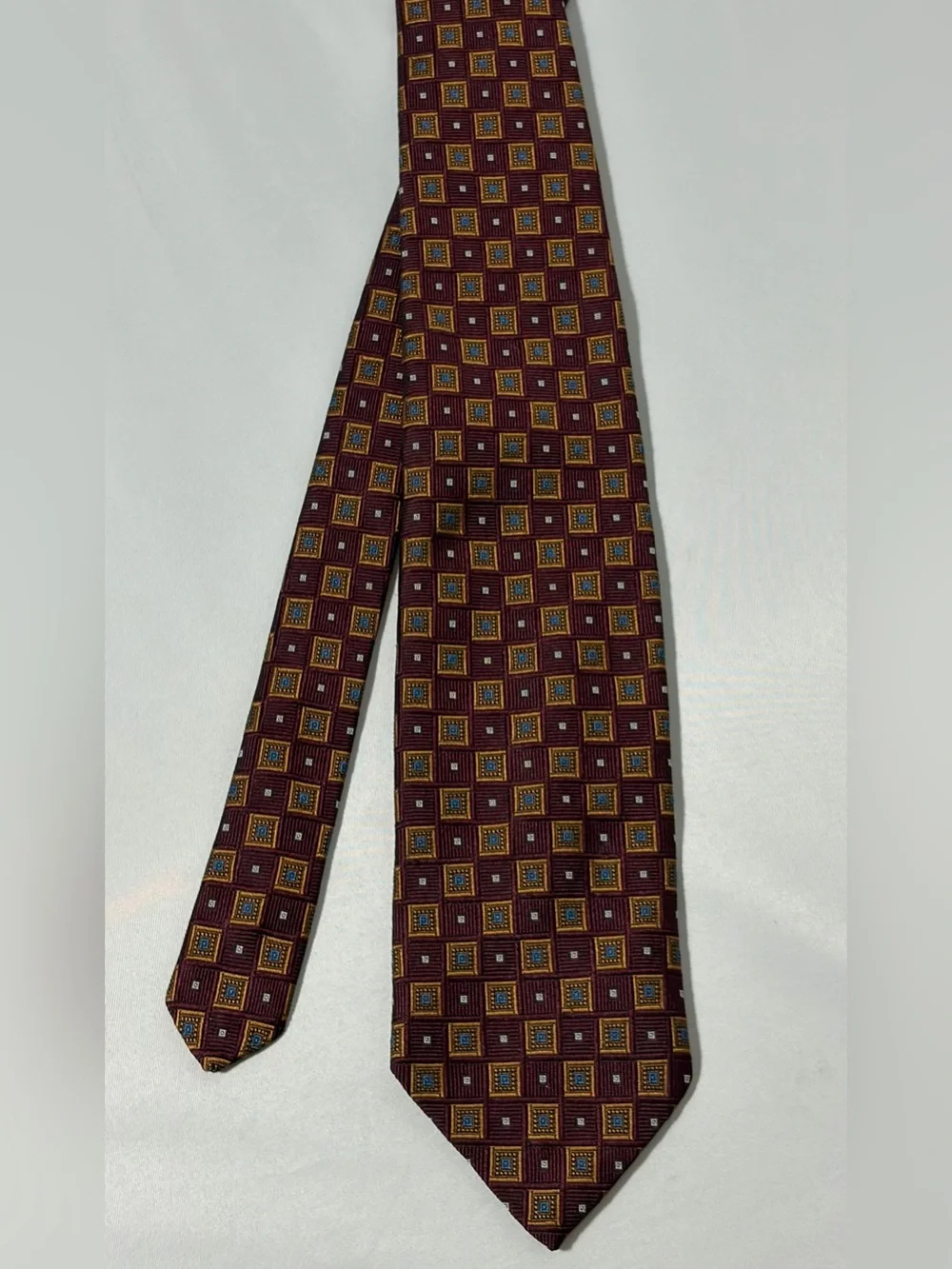Brooks Brothers 346 Neck Tie Men's 100% Silk Gold Burgundy Geometric Excellent